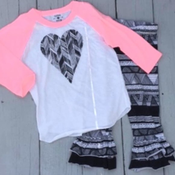 Girls Valentine Boho Ruffle Legging Set - Picture 1 of 2